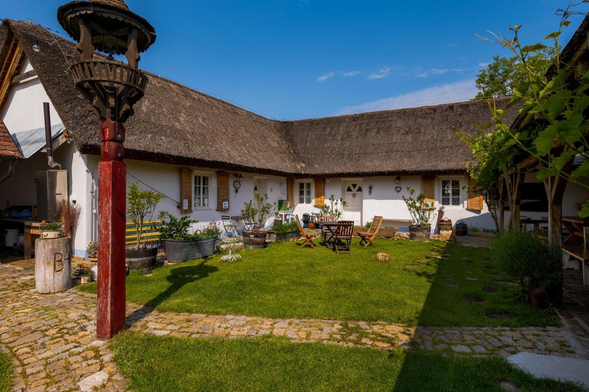 Třílůžkový pokoj